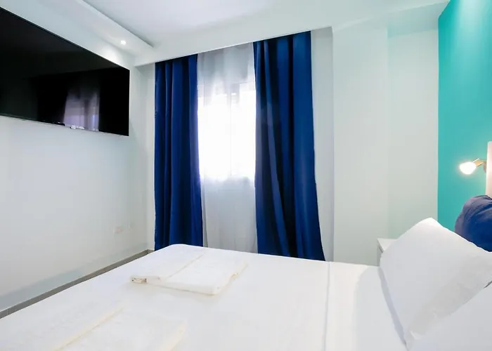 Conypra Modern And Renovated With Terrace Wifi *
