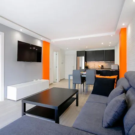 Conypra Modern And Renovated With Terrace Wifi ロスクリスティアーノス